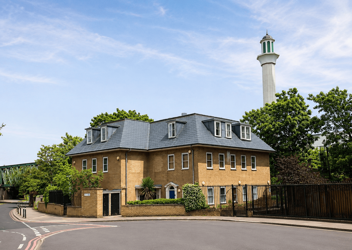 04932955-1DD9-40C0-BADA-AF284E665CA9 Parkview Apts, London Road, SM4 5PT
