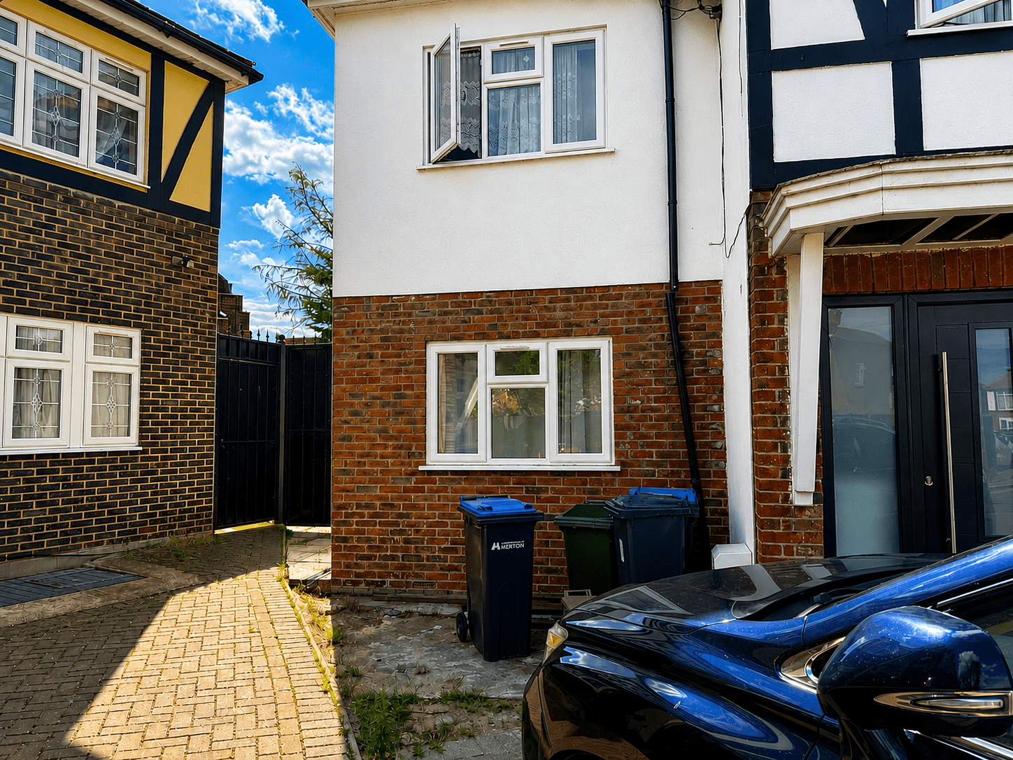002a Redclose Avenue, Morden SM4