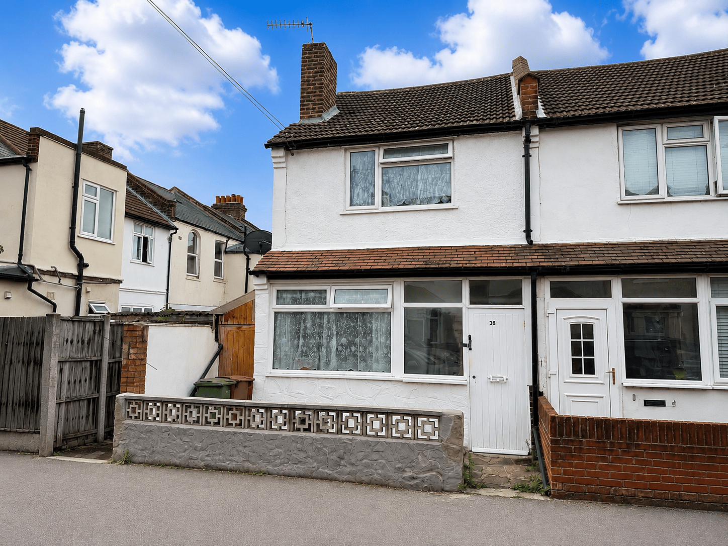 2 bedroom house in mitcham cr4 4jh development potential wood street Wood Street
