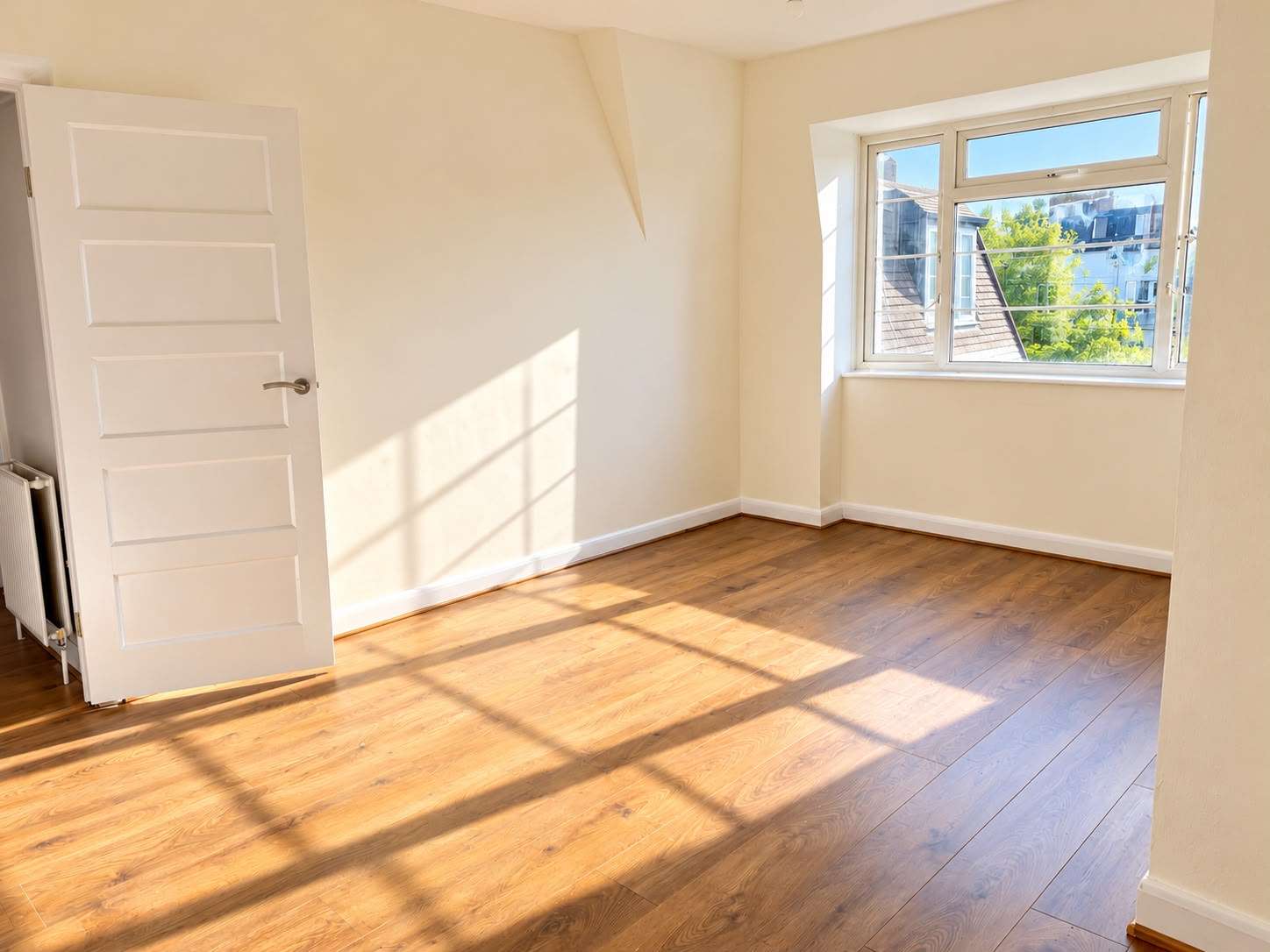 2 bedroom flat in Grosvenor Court Morden SM4 5HQ room 3 Grosvenor Court, Morden, SM4 5HQ